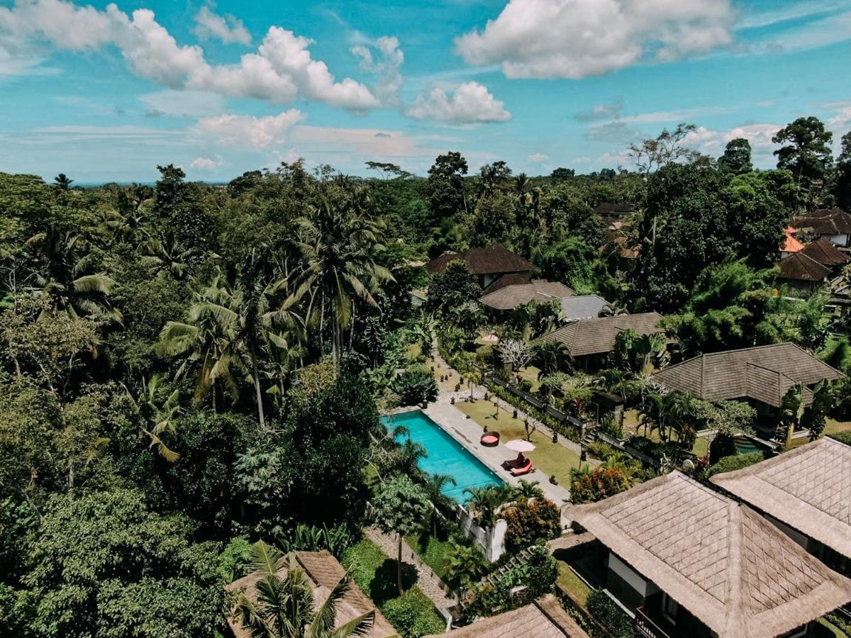 Suara Air Luxury Villa Ubud Exterior photo