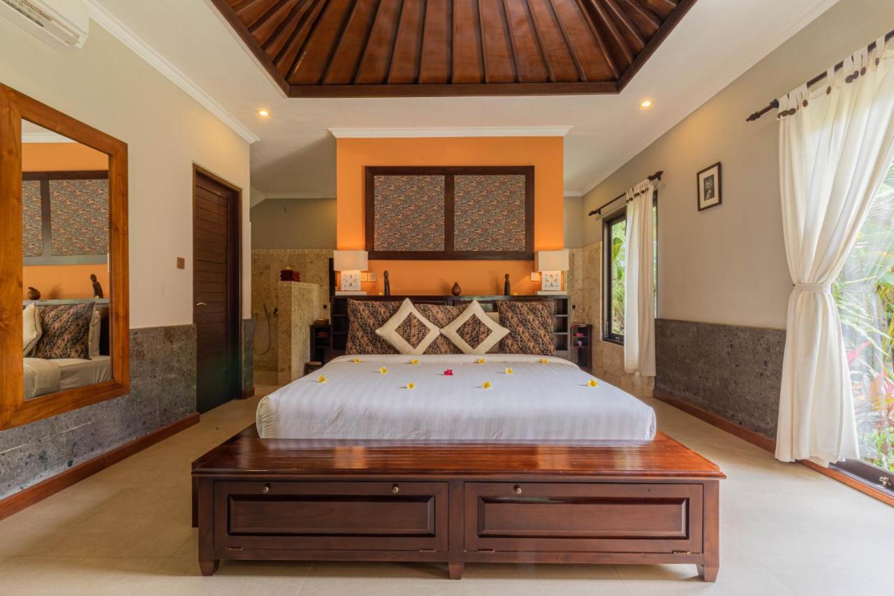 Suara Air Luxury Villa Ubud Exterior photo