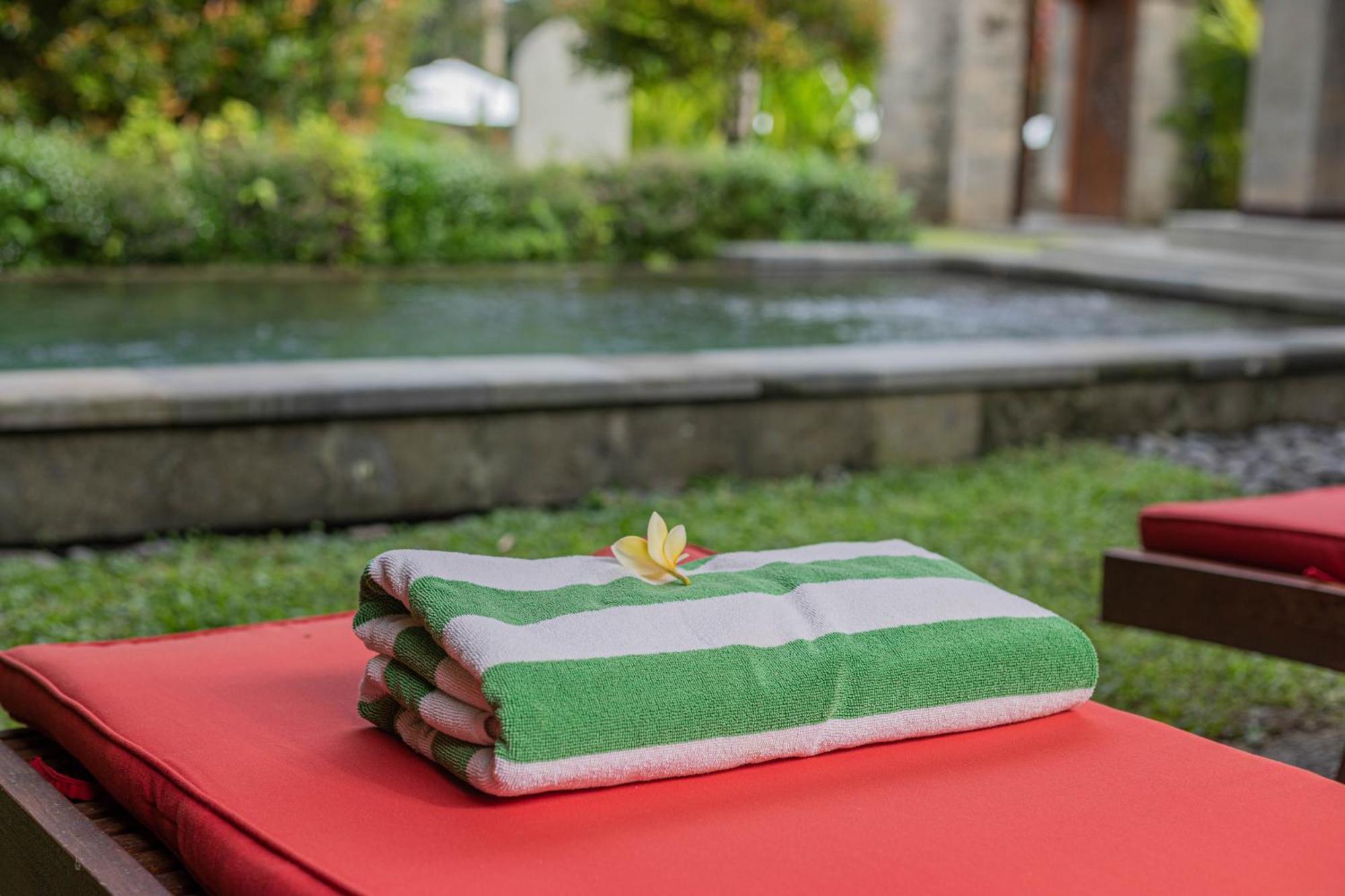 Suara Air Luxury Villa Ubud Room photo