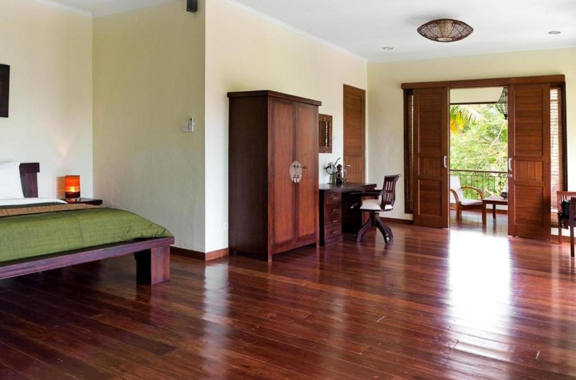 Suara Air Luxury Villa Ubud Room photo