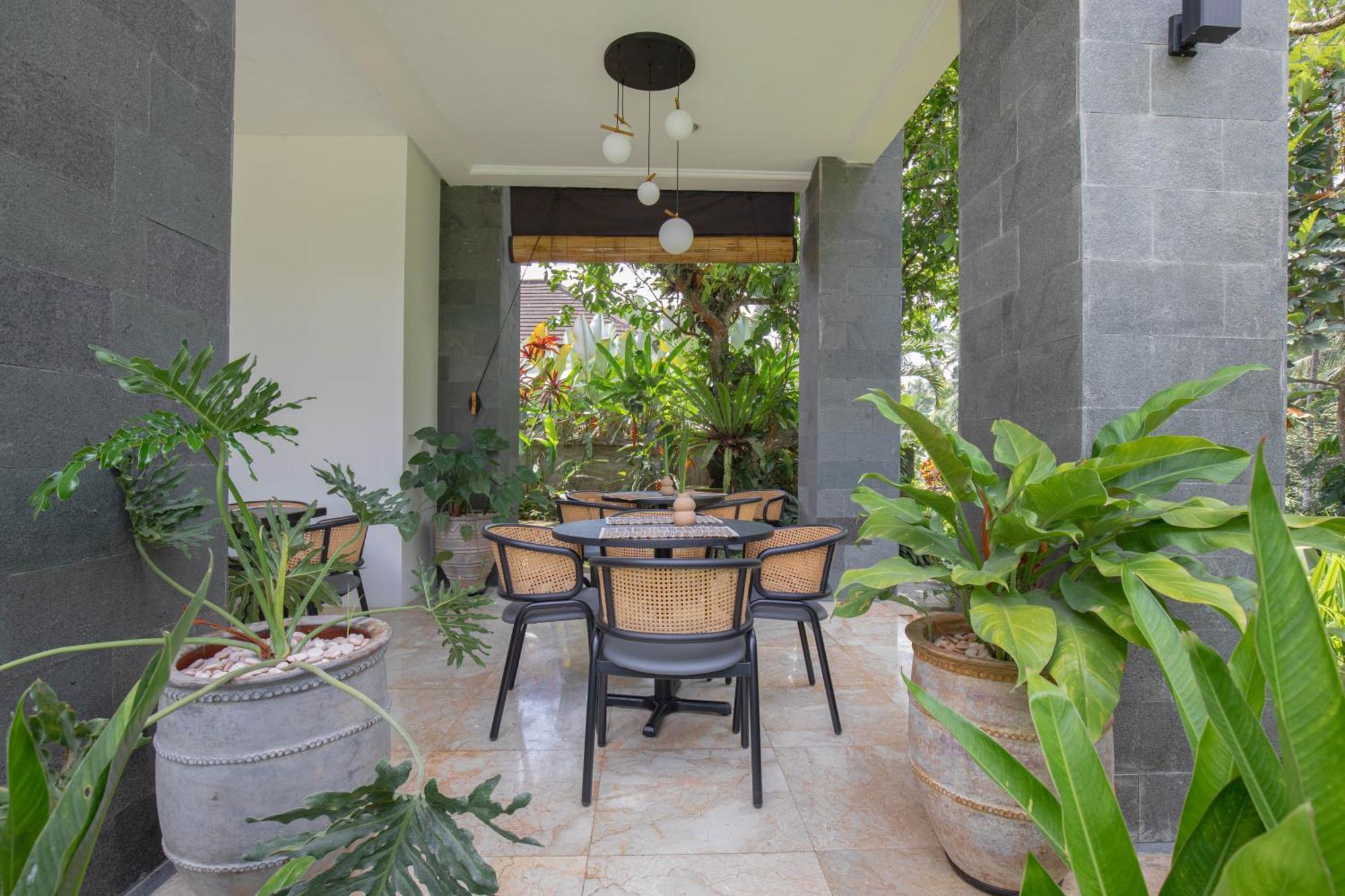 Suara Air Luxury Villa Ubud Exterior photo