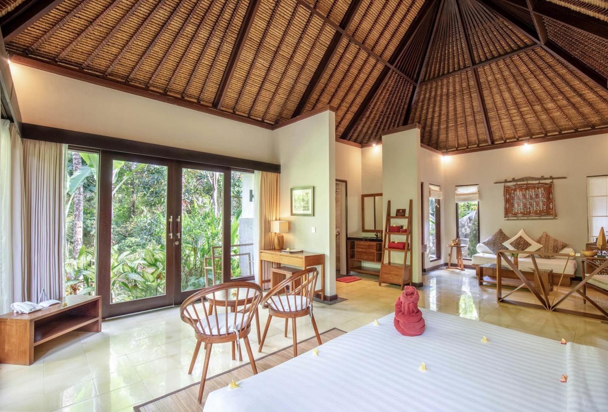 Suara Air Luxury Villa Ubud Room photo