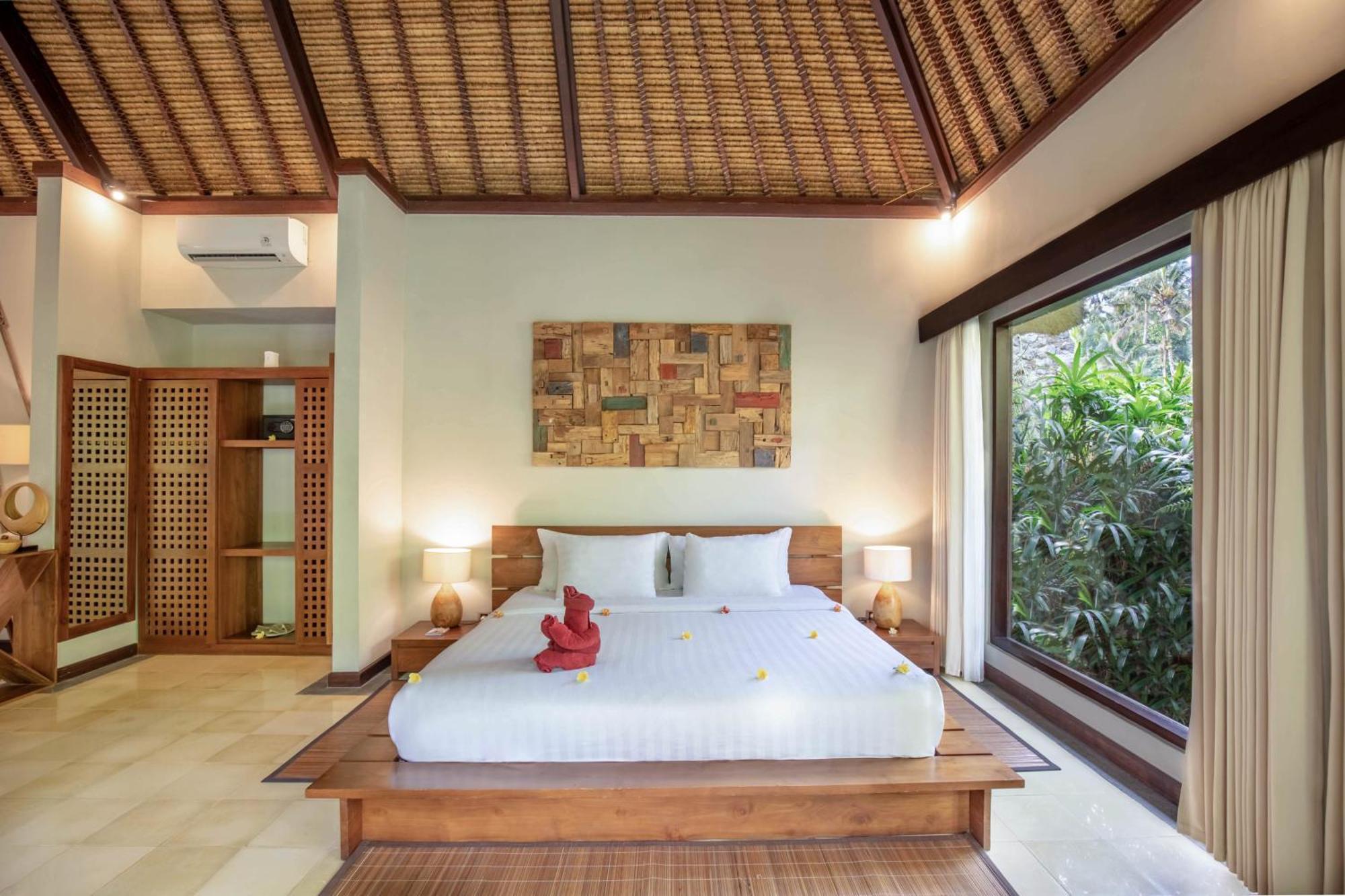 Suara Air Luxury Villa Ubud Room photo