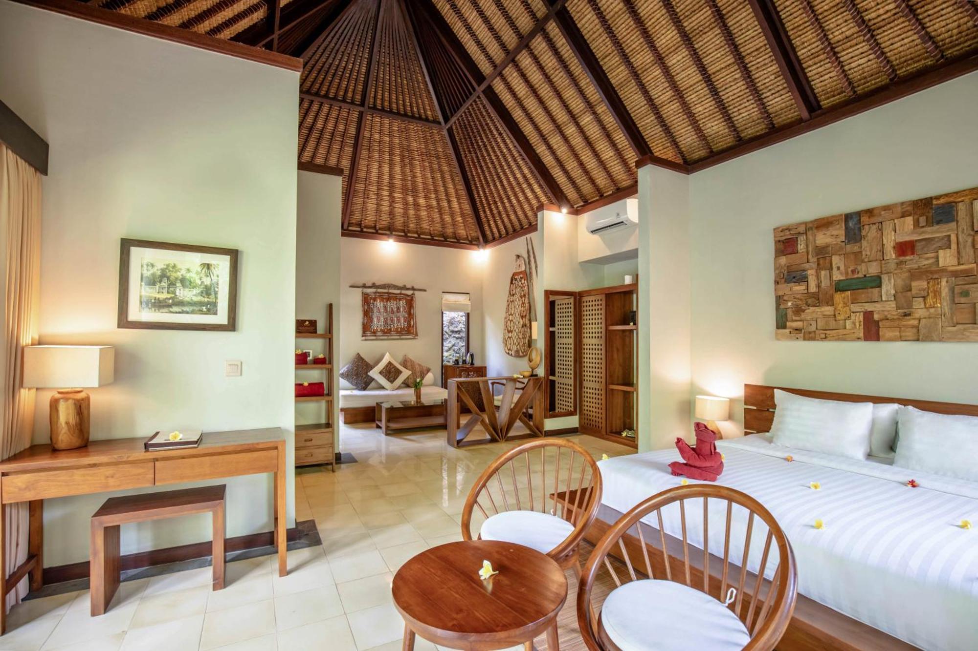 Suara Air Luxury Villa Ubud Room photo